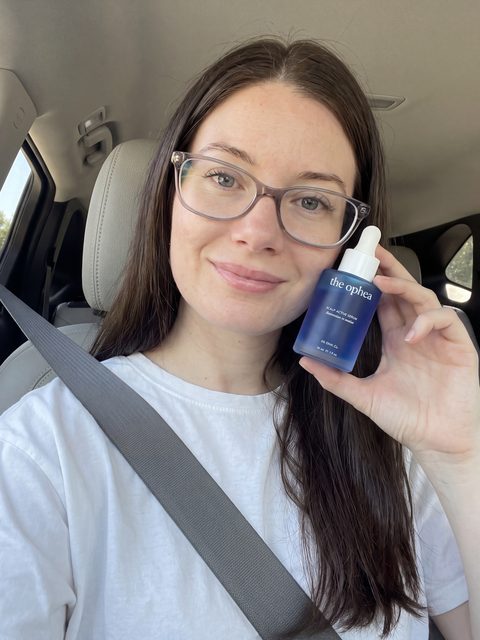 Ellie, 29